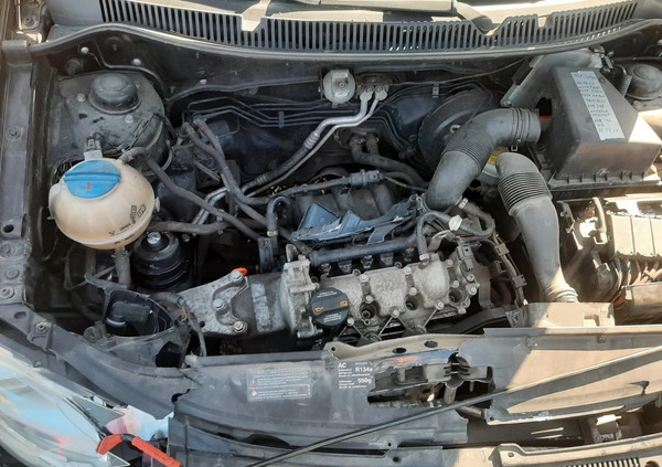 Volkswagen Polo cena 2200 przebieg: 125000, rok produkcji 2007 z Nasielsk małe 121